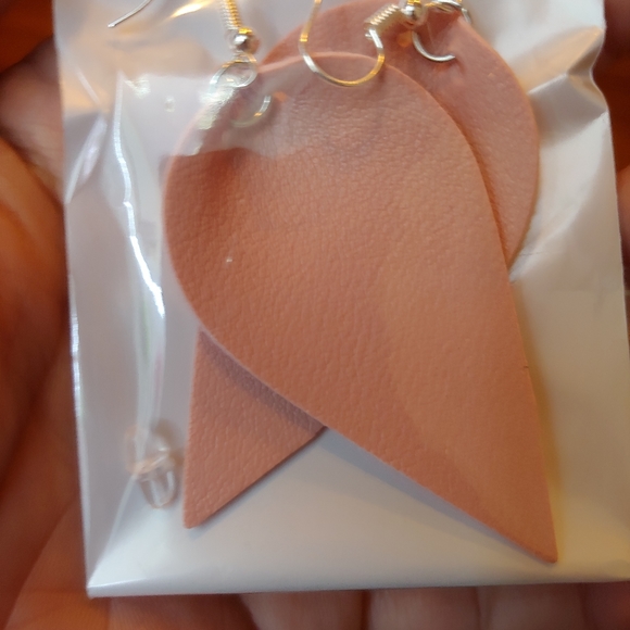 END OF THE YEAR SALE!!! Leather Teardrop Earrings - Picture 7 of 8